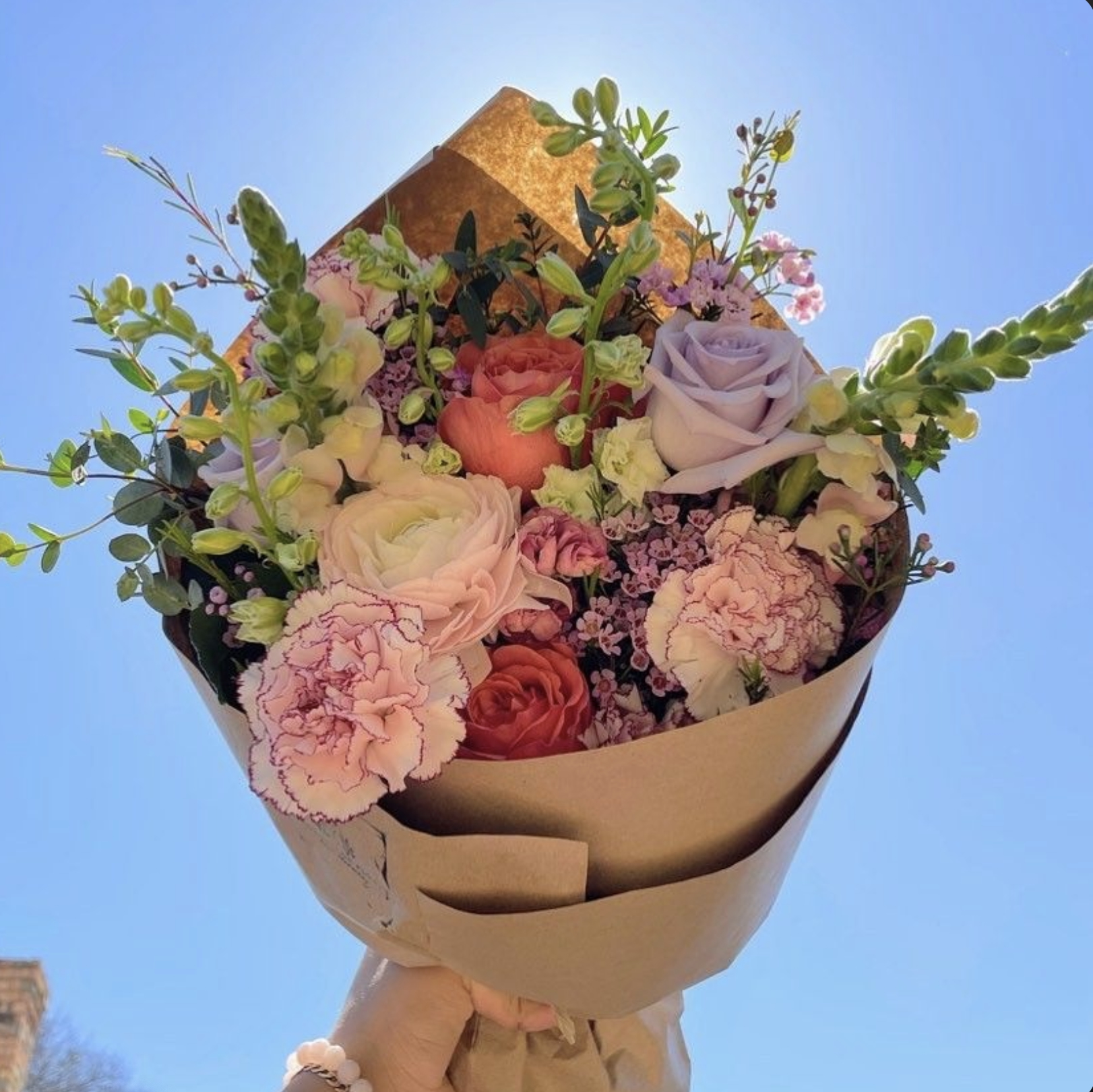 Bouquet arrangement