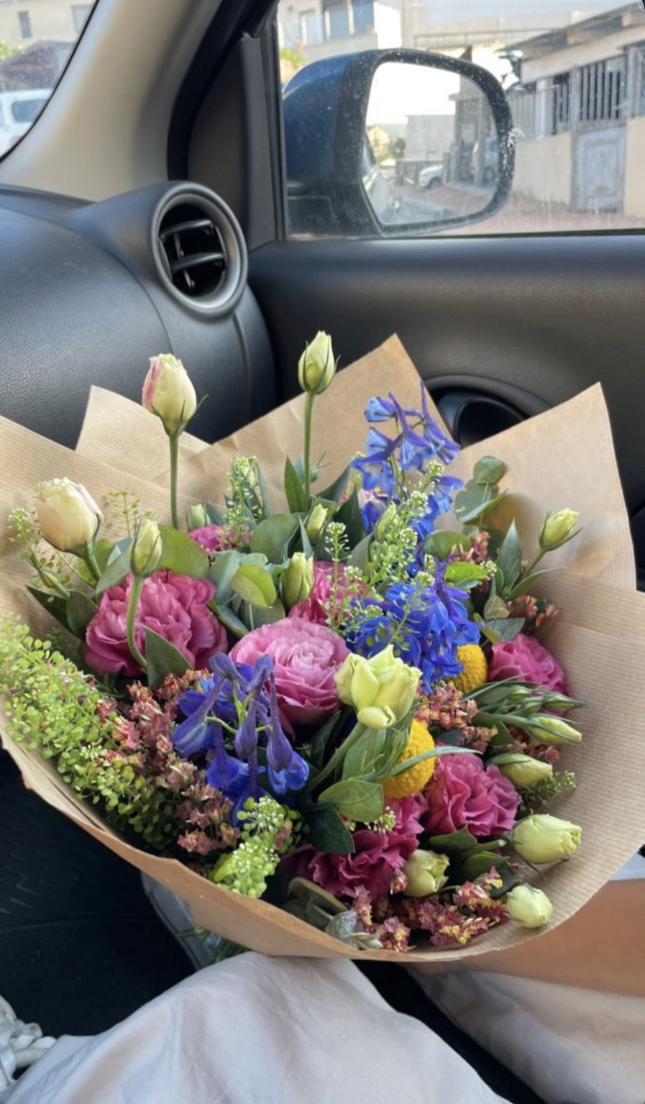 Bouquet arrangement